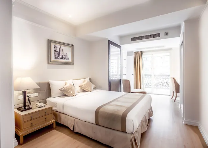 Hotel Hope Land Sukhumvit 24
