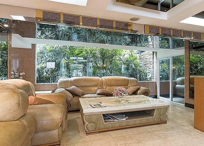 호프 랜드 수쿰빗 24 방콕