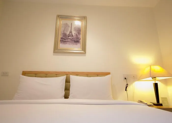 Hotel Hope Land Sukhumvit 24